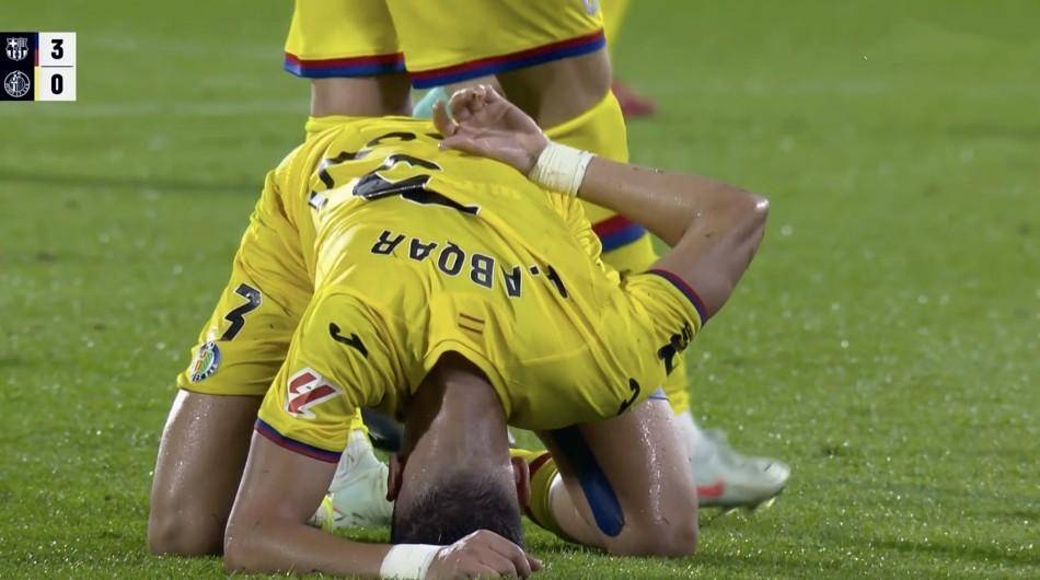 西甲窗口期走向成谜，费耶诺德单刀错失，话题不断，身体对抗强度拉满的简单介绍-九游体育官网