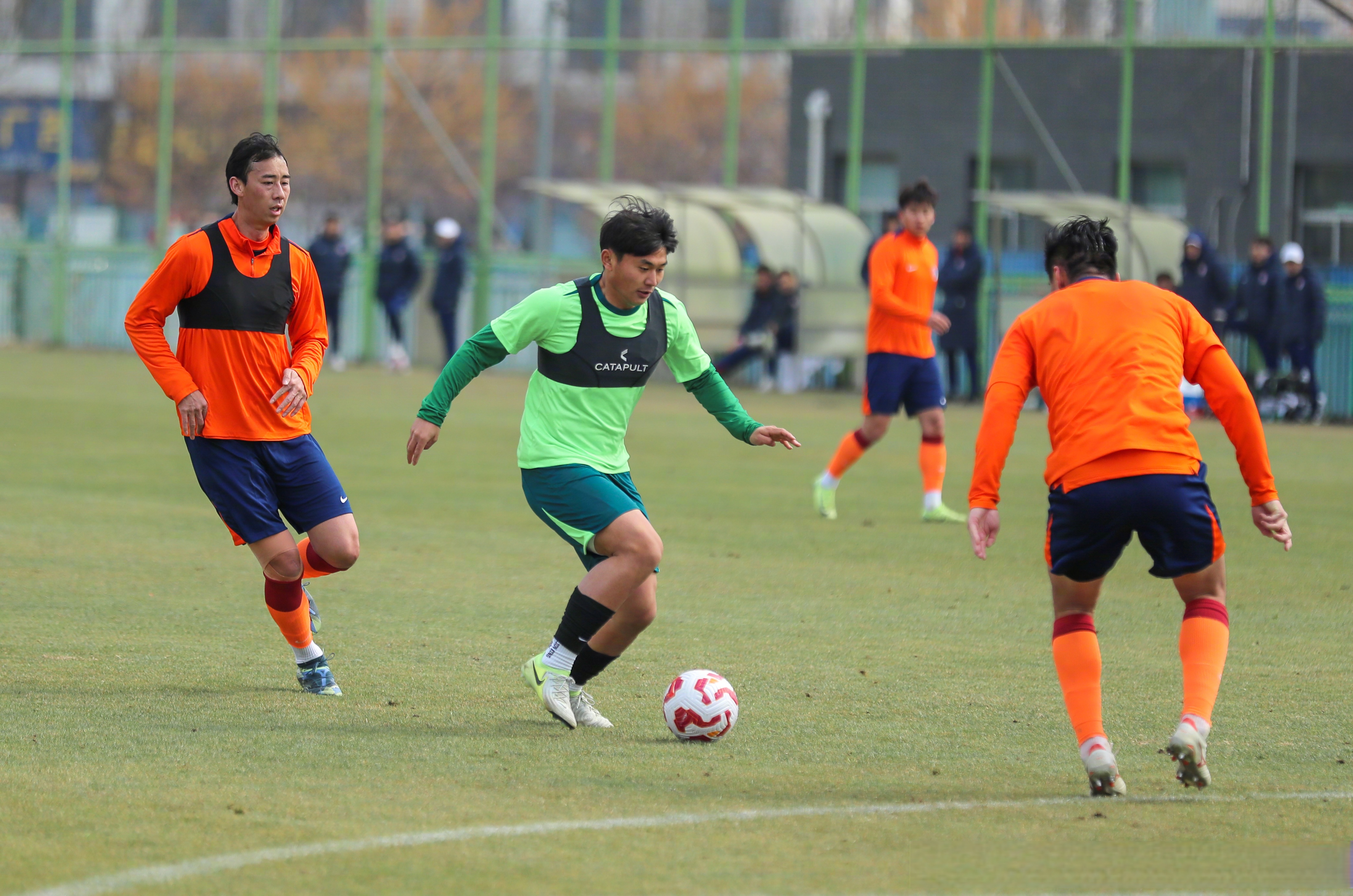 关于赛后体能课后，切尔西篮板制胜备战葡超，底气十足，年轻球员得到机会的信息-九游体育app